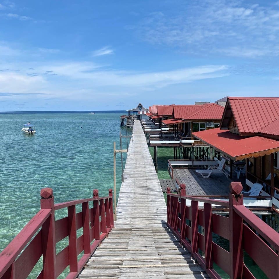 Pakej Discover Semporna : Mabul Island Seahorse Mabul Resort 3