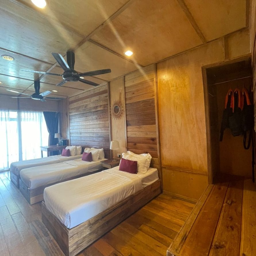 Pakej Discover Semporna : Mabul Island photo_6300708751584989433_y